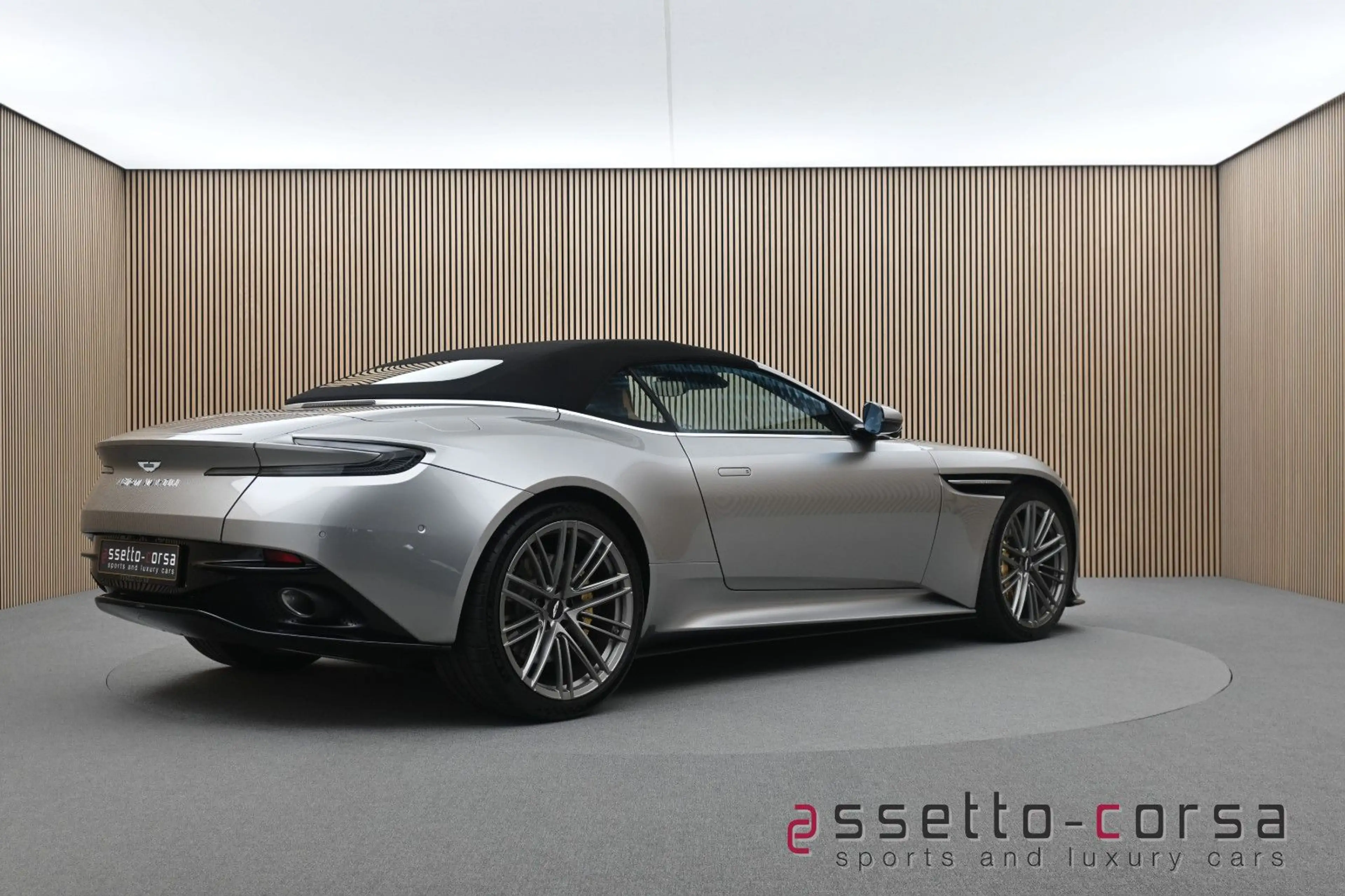 Aston Martin DB12 Volante*Dark Chrome*Full PPF *2367km*Mwst. — photo 11