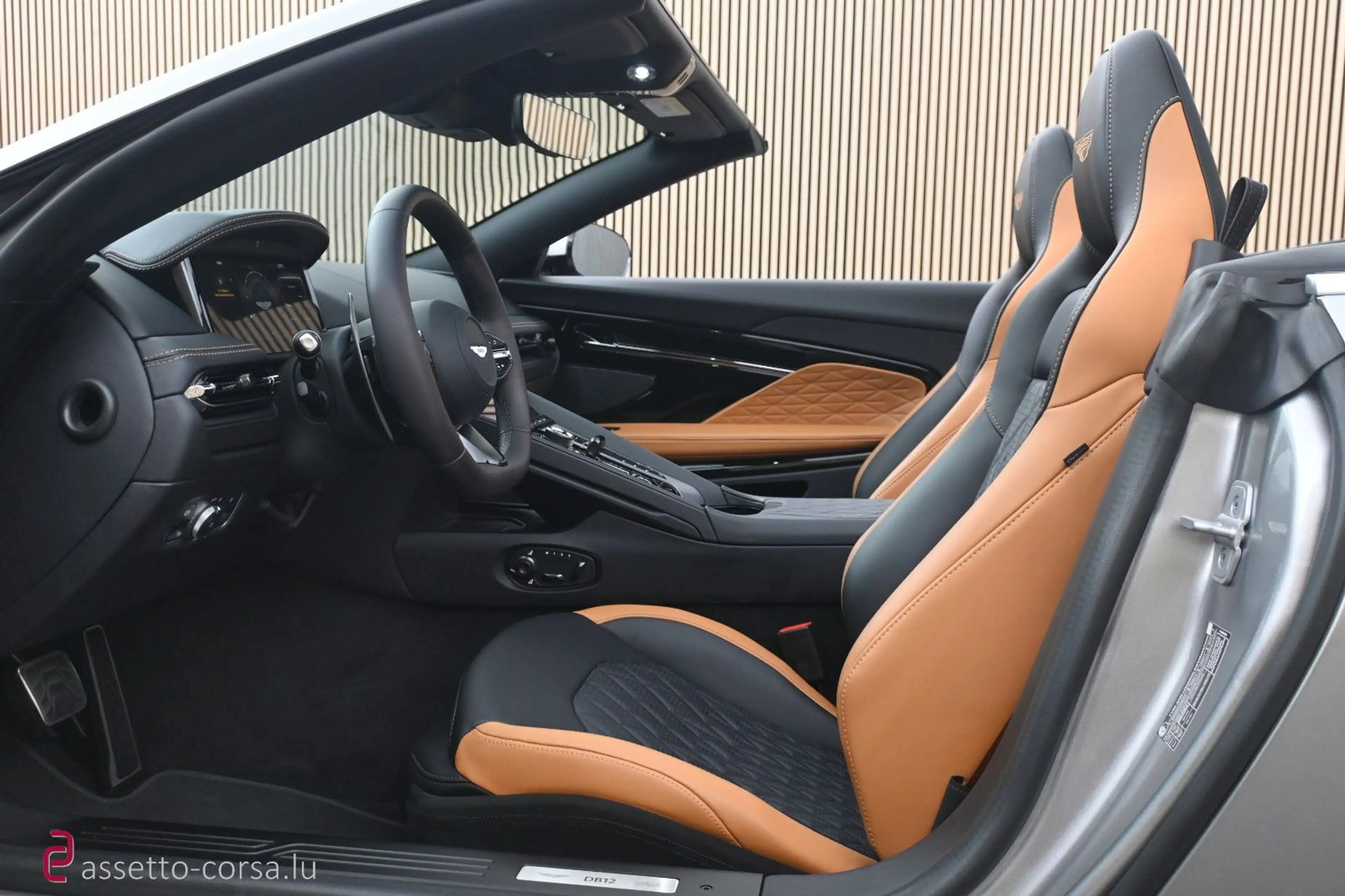 Aston Martin DB12 Volante*Dark Chrome*Full PPF *2367km*Mwst. — photo 15