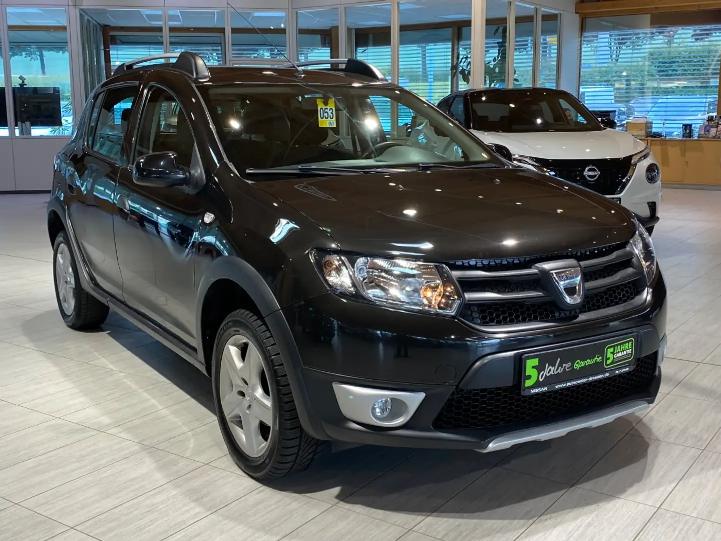 Dacia Sandero II 0.9 TCe 90 eco² Stepway Ambiance Bluet Schwarz - 2