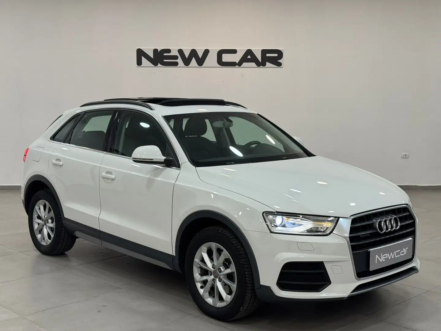 Audi Q3 Q3 2.0 TDI 150 CV quattro Sport Blanc - 1