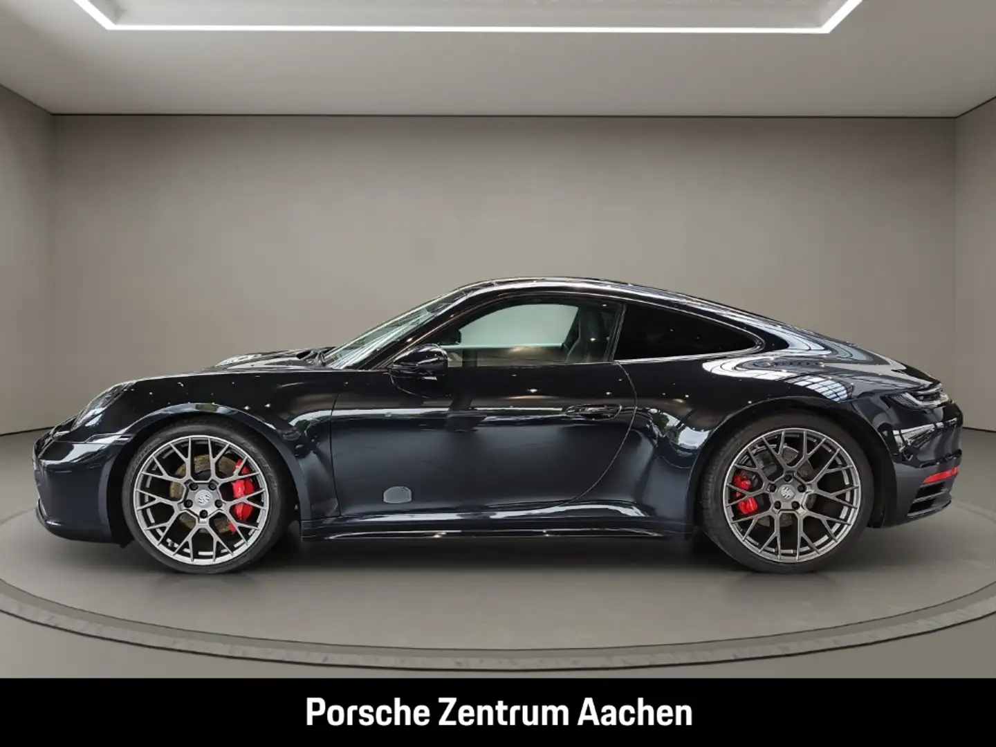 Porsche 992 911 Carrera S BOSE LED-Matrix Surround-View Černá - 2