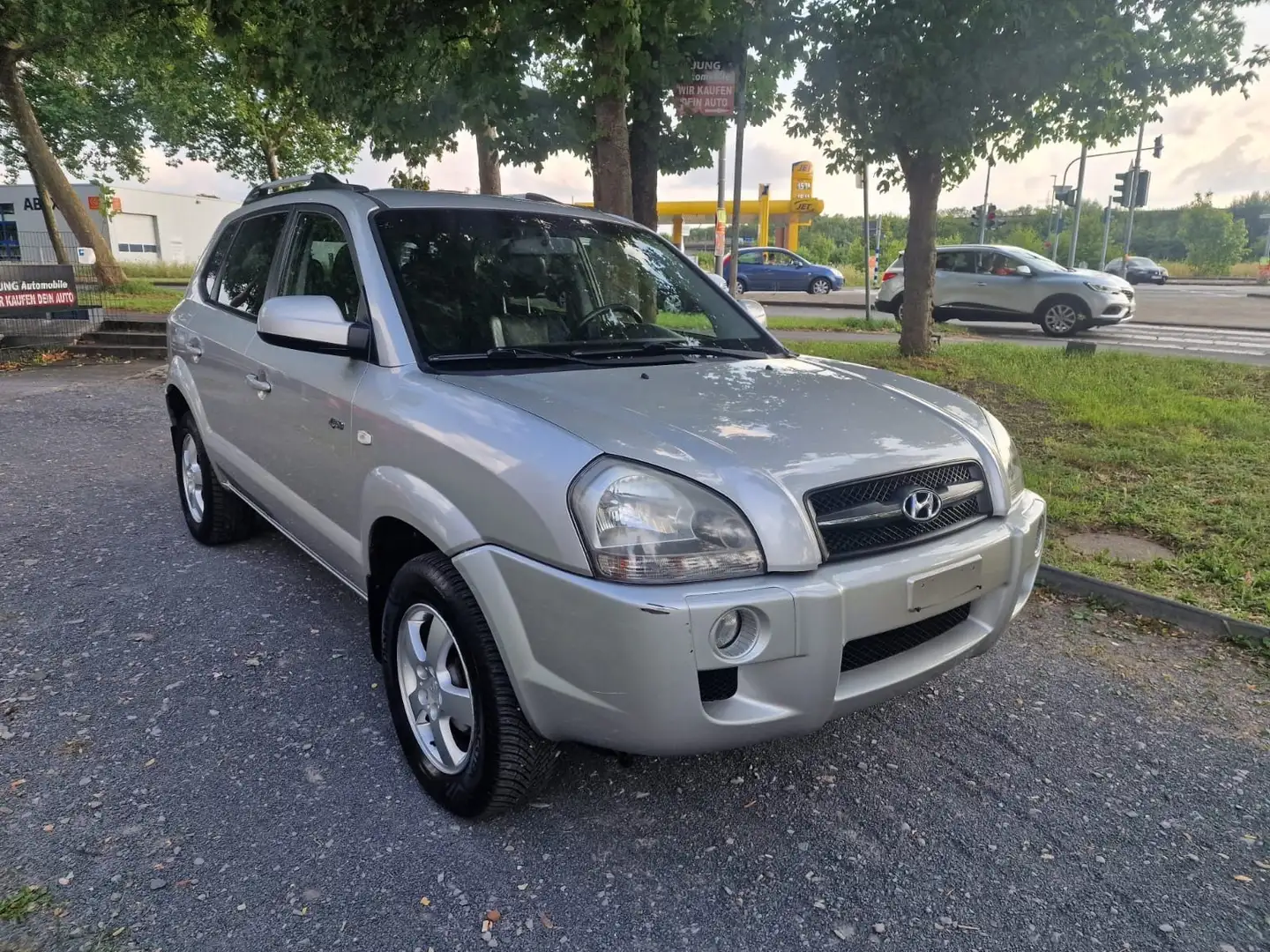 Hyundai TUCSON 2.0 CRDi VGT GLS 4 X 4 / Anhängerkupplung Argent - 1