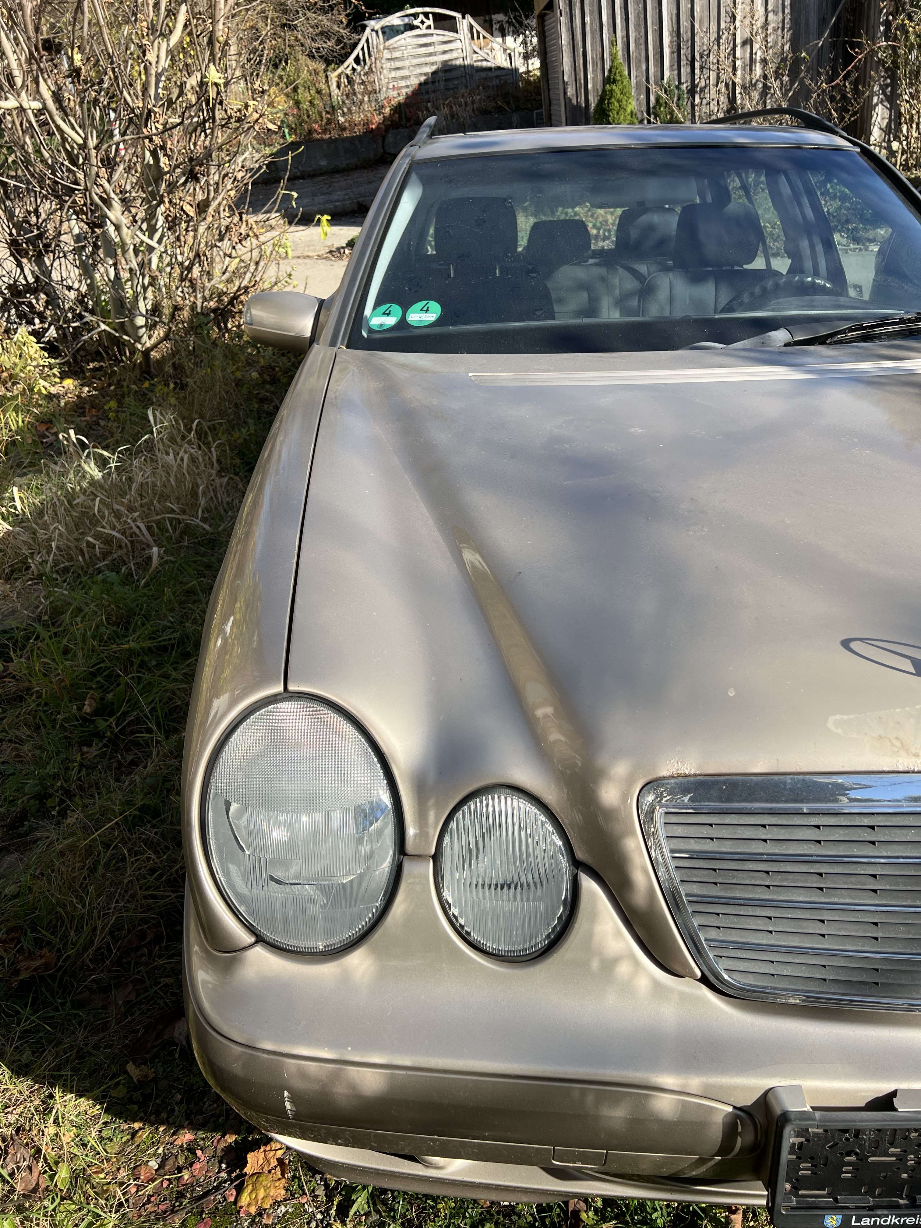 Használt Mercedes Benz E-Class 240