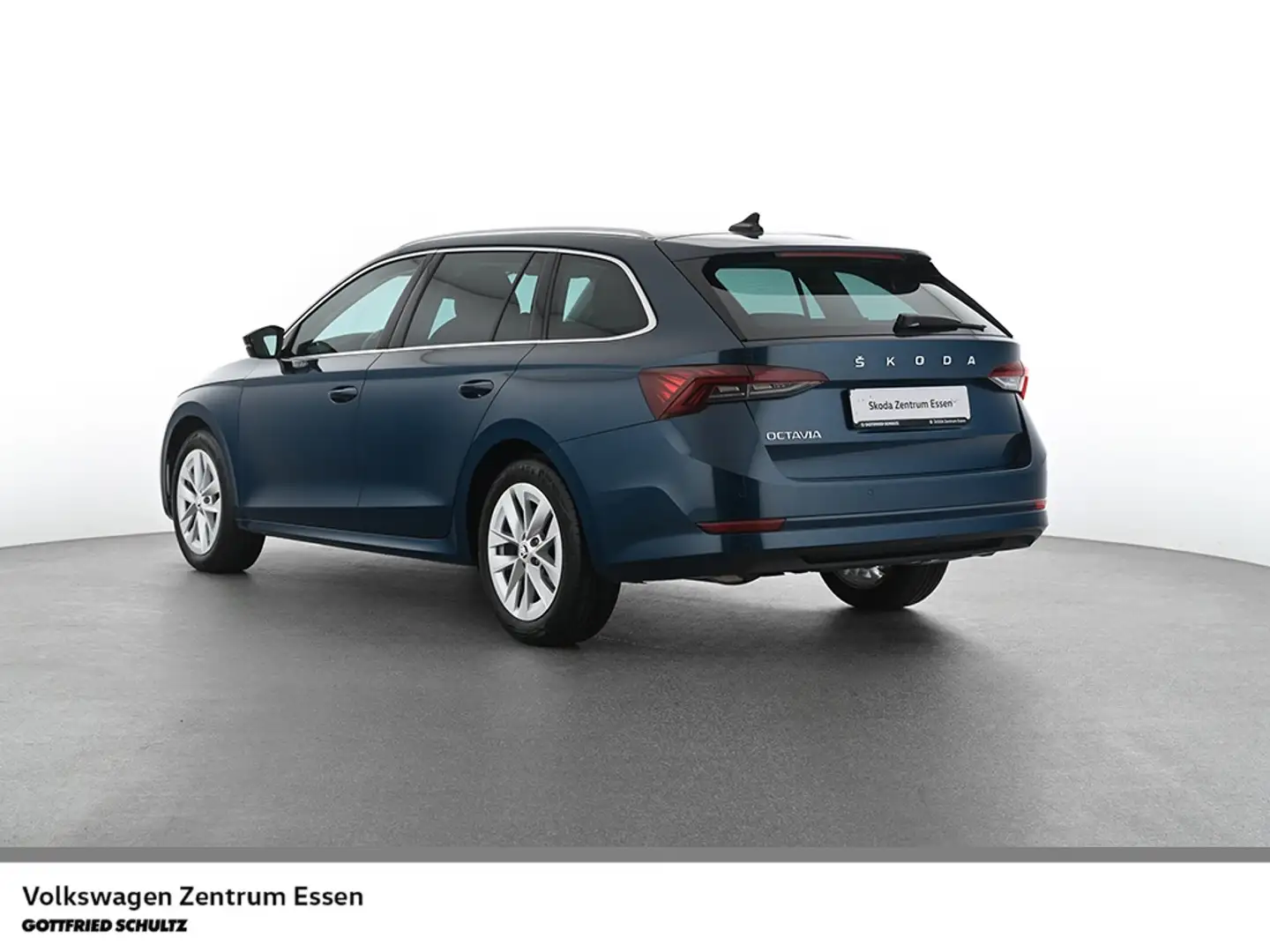 Skoda Octavia Combi Style TDI DSG LED Navi Keyless HUD Blau - 2