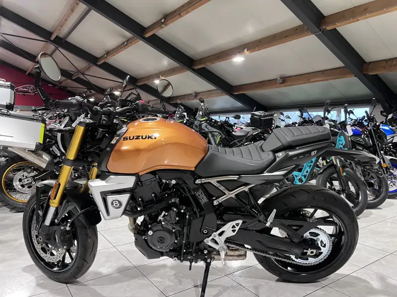 Suzuki GSX-8T - foto 4