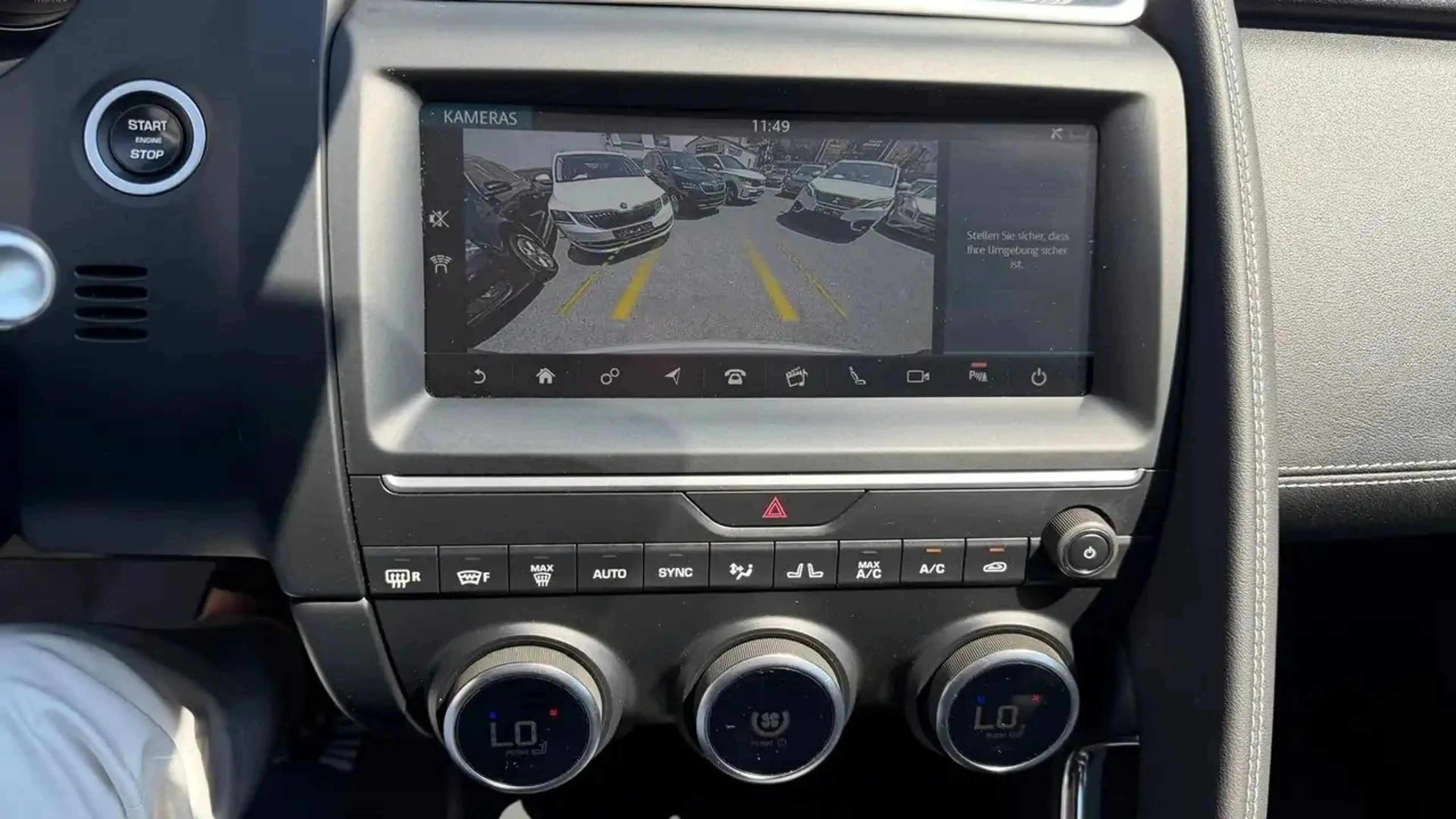 Jaguar E-Pace P200 R-Dynamic S Allrad Automatik 200PS Leder TOP — photo 13
