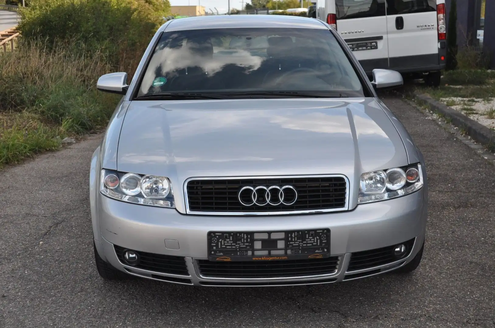 Audi A4 2.0 Limousine * Automatic * Silber - 2