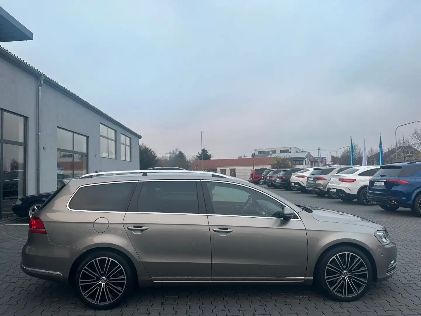 Volkswagen Passat Variant *Exclusive*BlueMotion*Navi*Kamera* Brun - 1