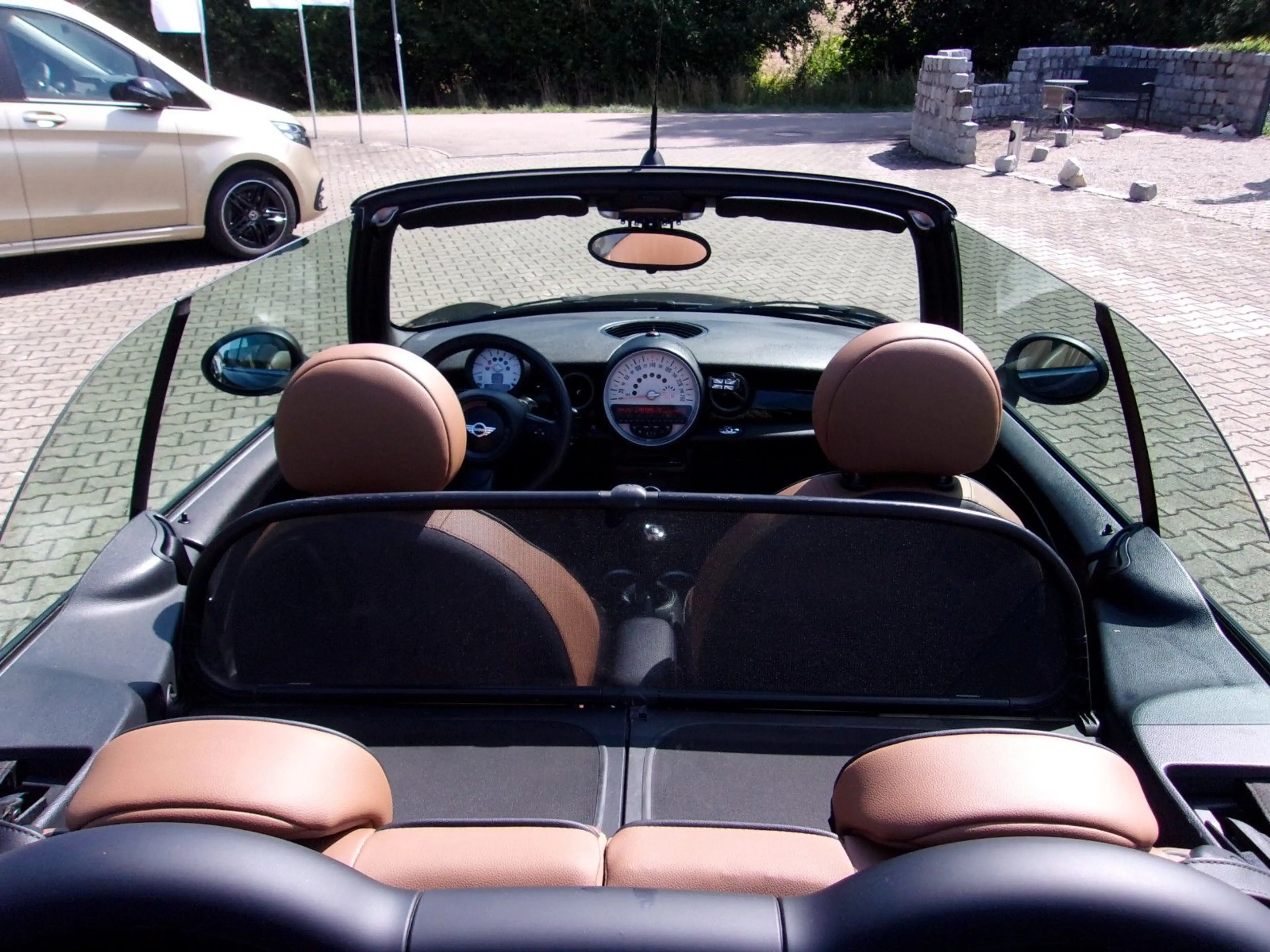 MINI One Cabrio — photo 12