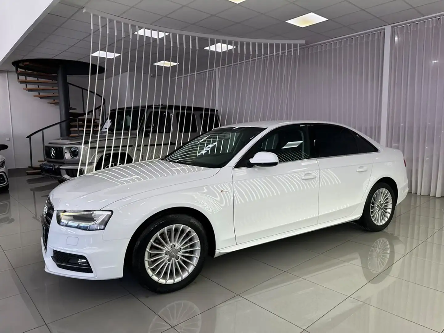 Audi A4 2.0TDI Sport edition 110kW Blanco - 2