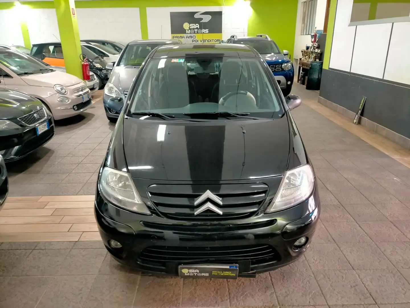 Citroen C3 C3 1.1 Exclusive  Unico Proprietario Zwart - 2