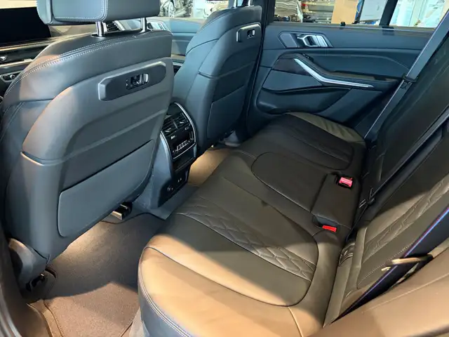 BMW X5 view 15