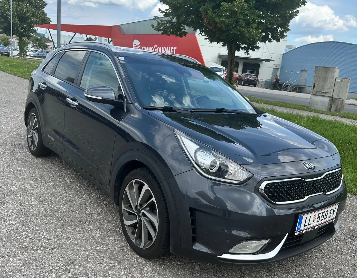 Kia Niro Niro 1,6 GDI Hybrid Platin DCT Platin Grau - 1