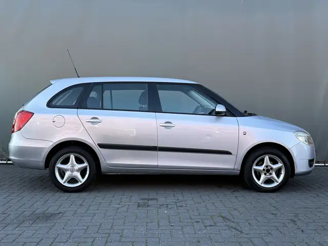 Skoda Fabia view 21