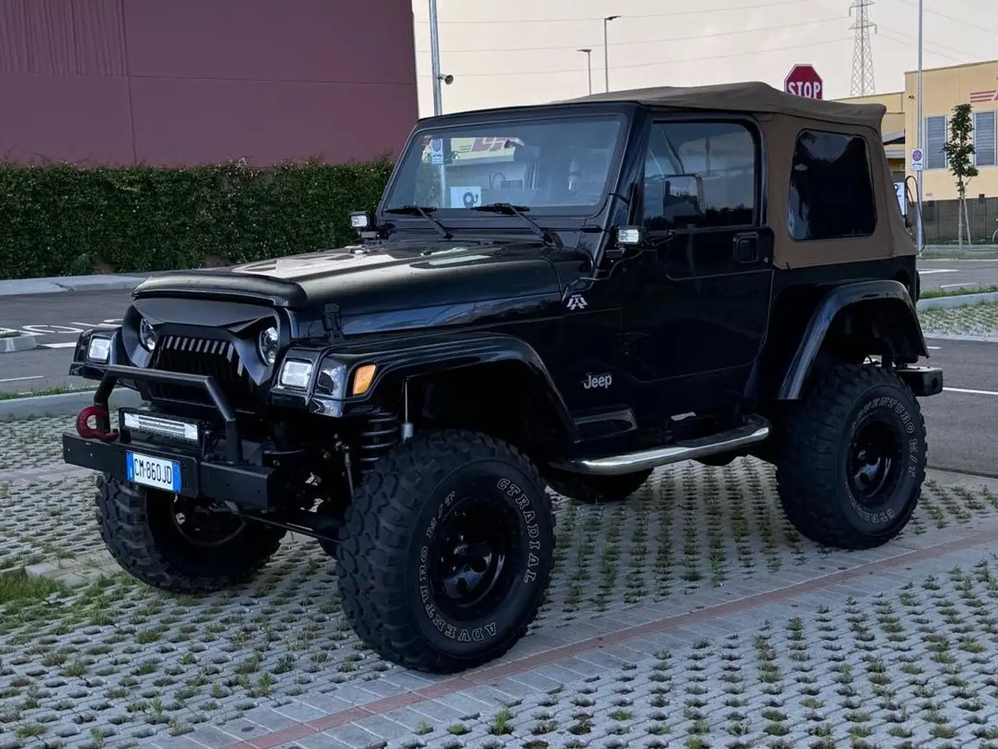 Jeep Wrangler Hard Top 4.0 - 2