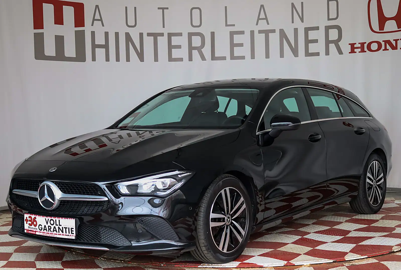 Mercedes-Benz CLA 200 d Shooting Brake Aut. / LED / NAVI / RÜCKFAHRKA... Schwarz - 1