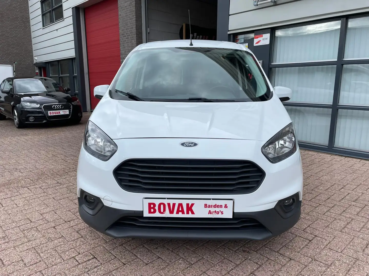Ford Transit Courier Trekhaak/5Pers/Airco/APK 9-27 Wit - 2