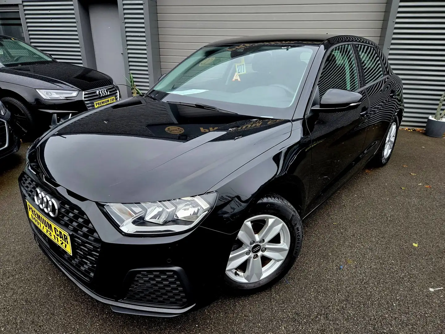 Audi A1 🔺A1*CARPLAY*CAR PASS ✅*LOOK*SLINE Noir - 2