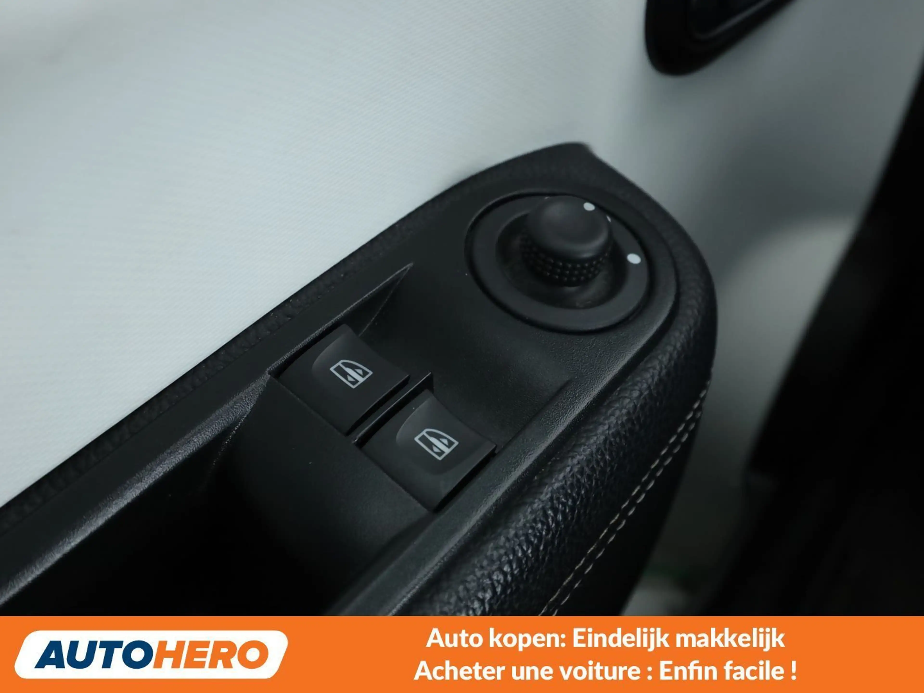 Renault Twingo 0.9 TCe Intens — photo 14