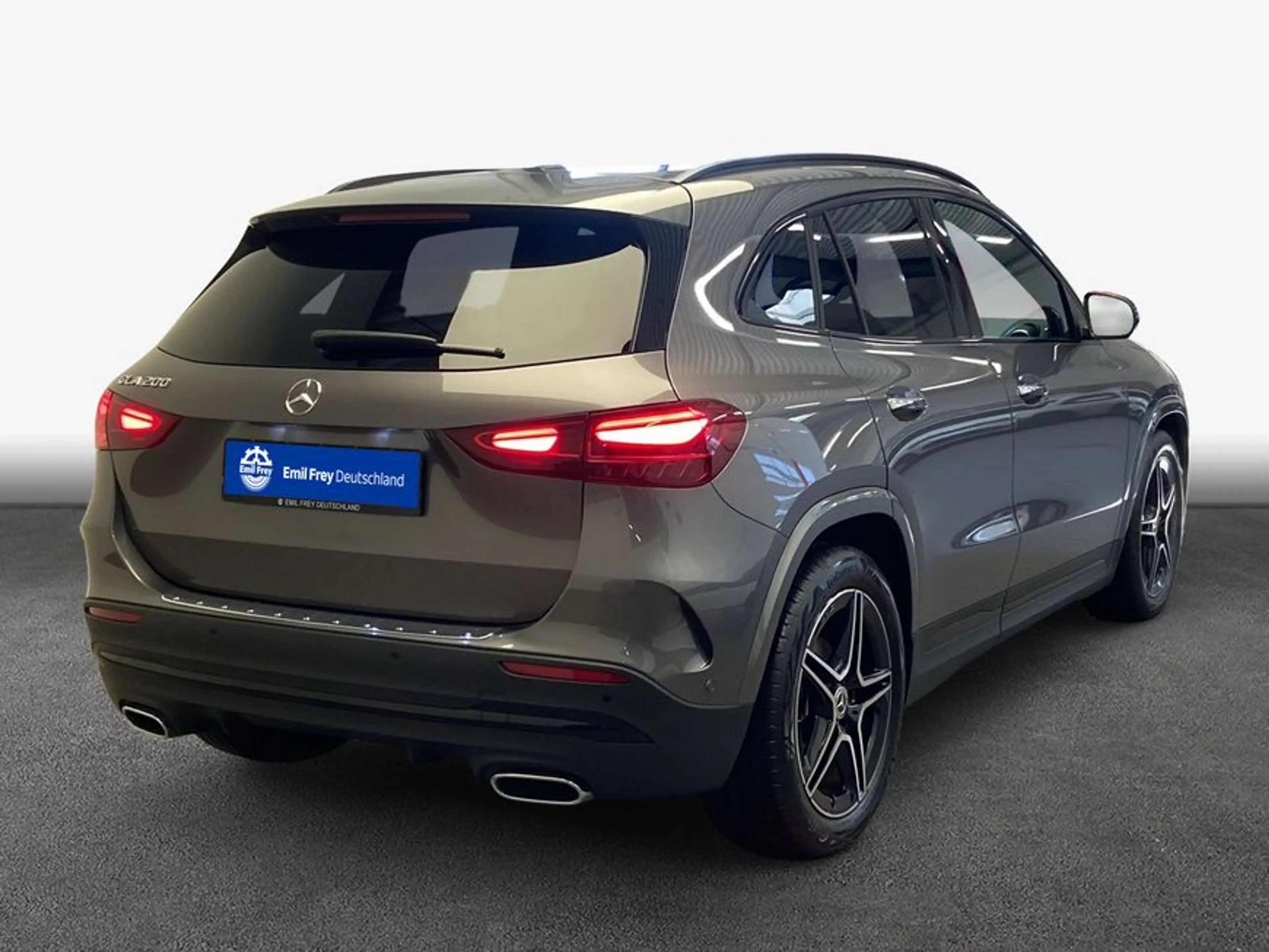 Mercedes-Benz GLA 200 GLA — photo 2