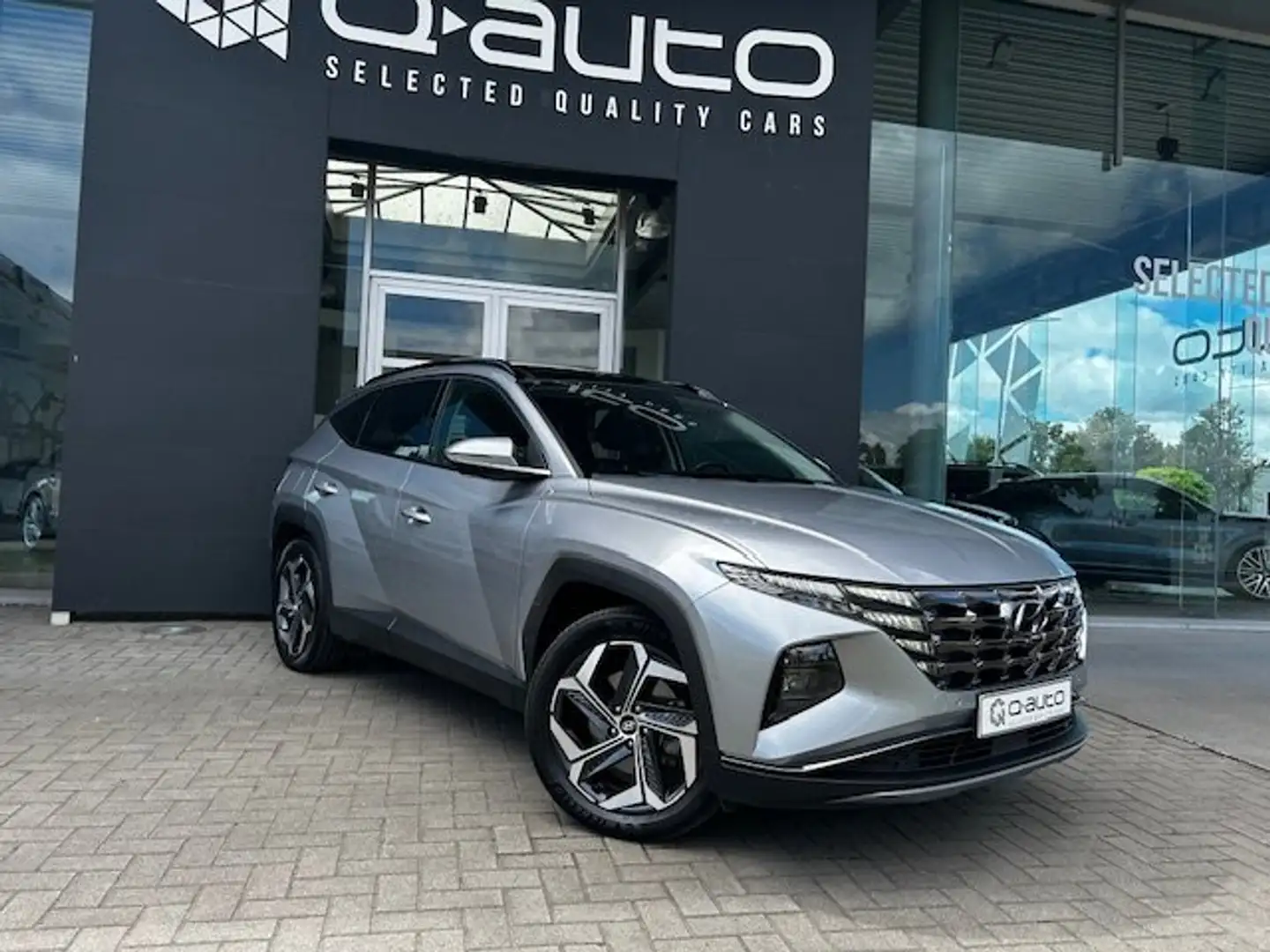 Hyundai TUCSON 1.6 T-GDi Plug-in-Hybrid 4WD / Pano Dak / Trekhaak Gri - 2