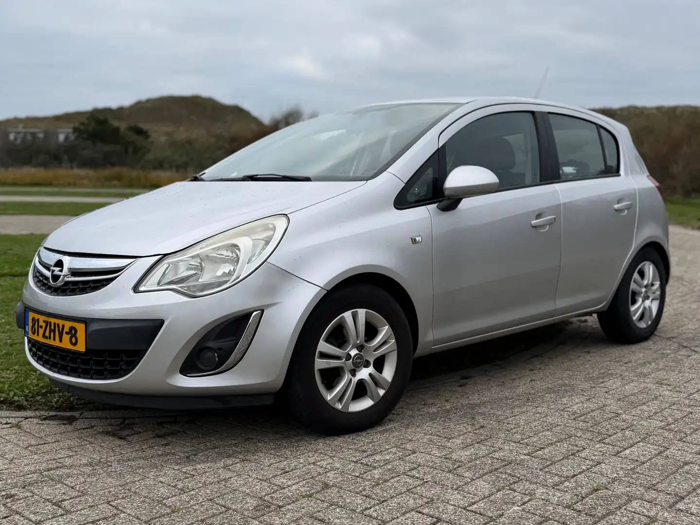 Opel Corsa Corsa 1.2-16V Cosmo Grijs - 2
