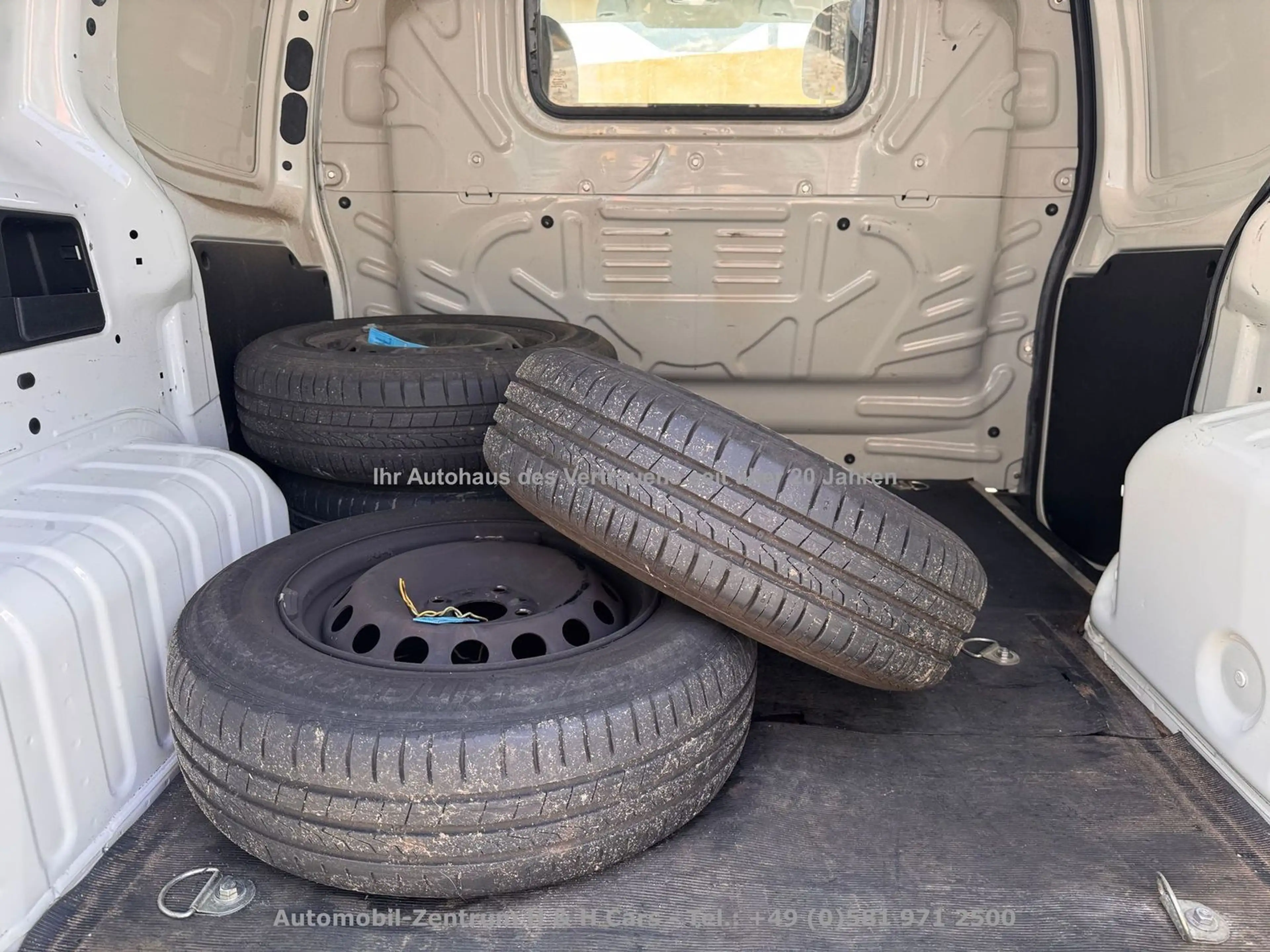 Fiat Fiorino III SX Kasten 1.3 D Multijet Professiona — photo 12