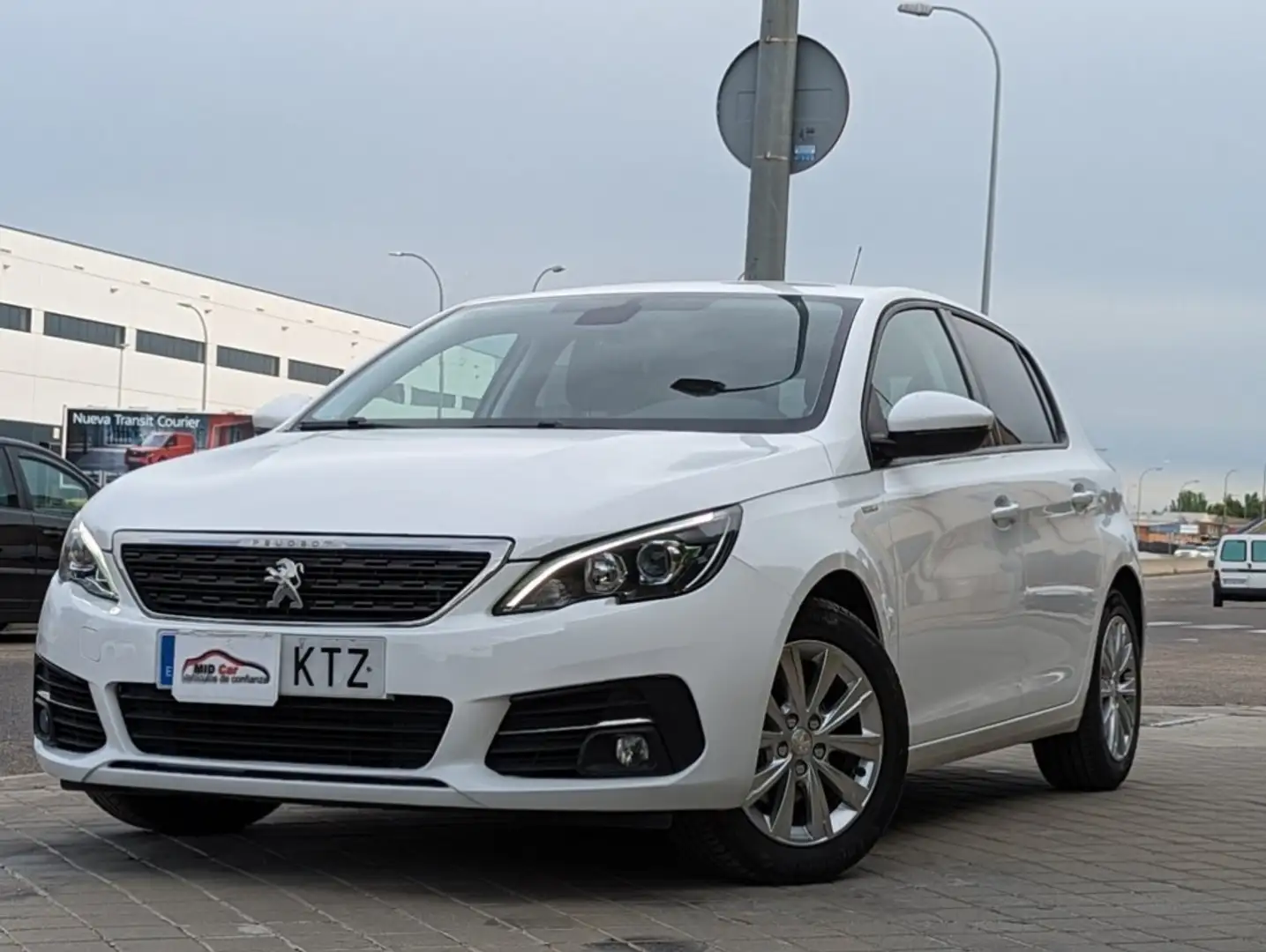 Peugeot 308 1.5BlueHDi S&S Style 130 Blanco - 1