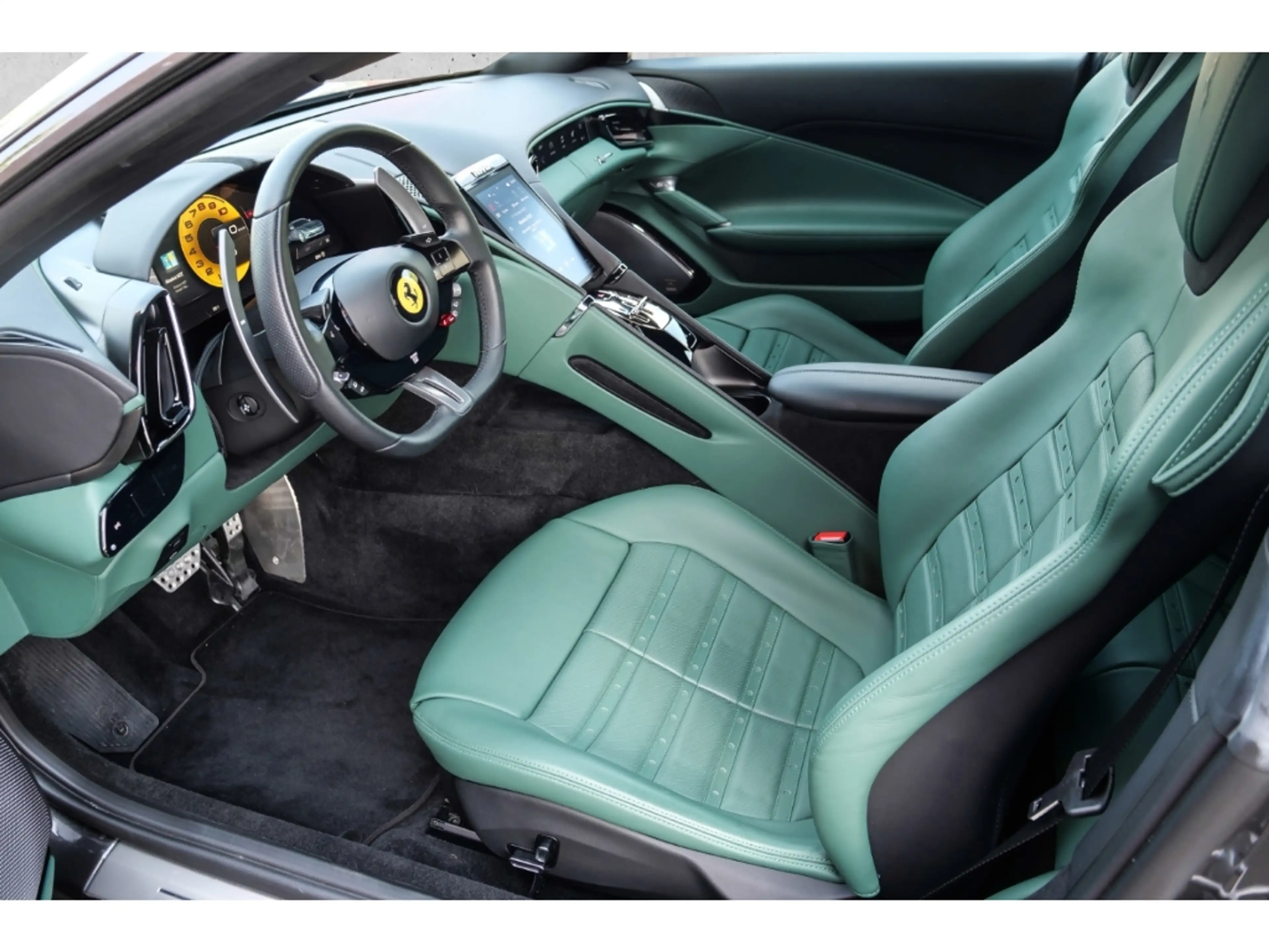 Ferrari Roma *MagneRide*CarPlay*Daytona-Design*Passenger-Displa — photo 13