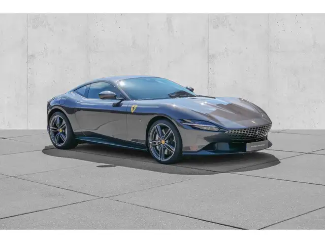Ferrari Roma view 8