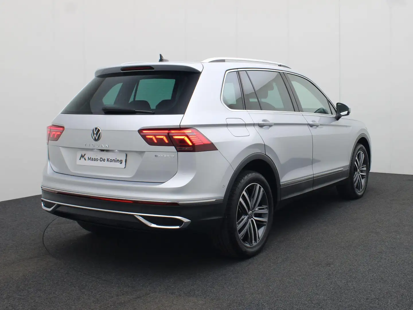Volkswagen Tiguan 1.4TSIeHybrid 180kW/245PK Elegance DSG · Panoramad Grijs - 2