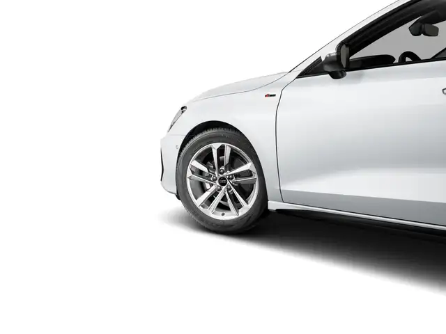 Audi A3 view 4