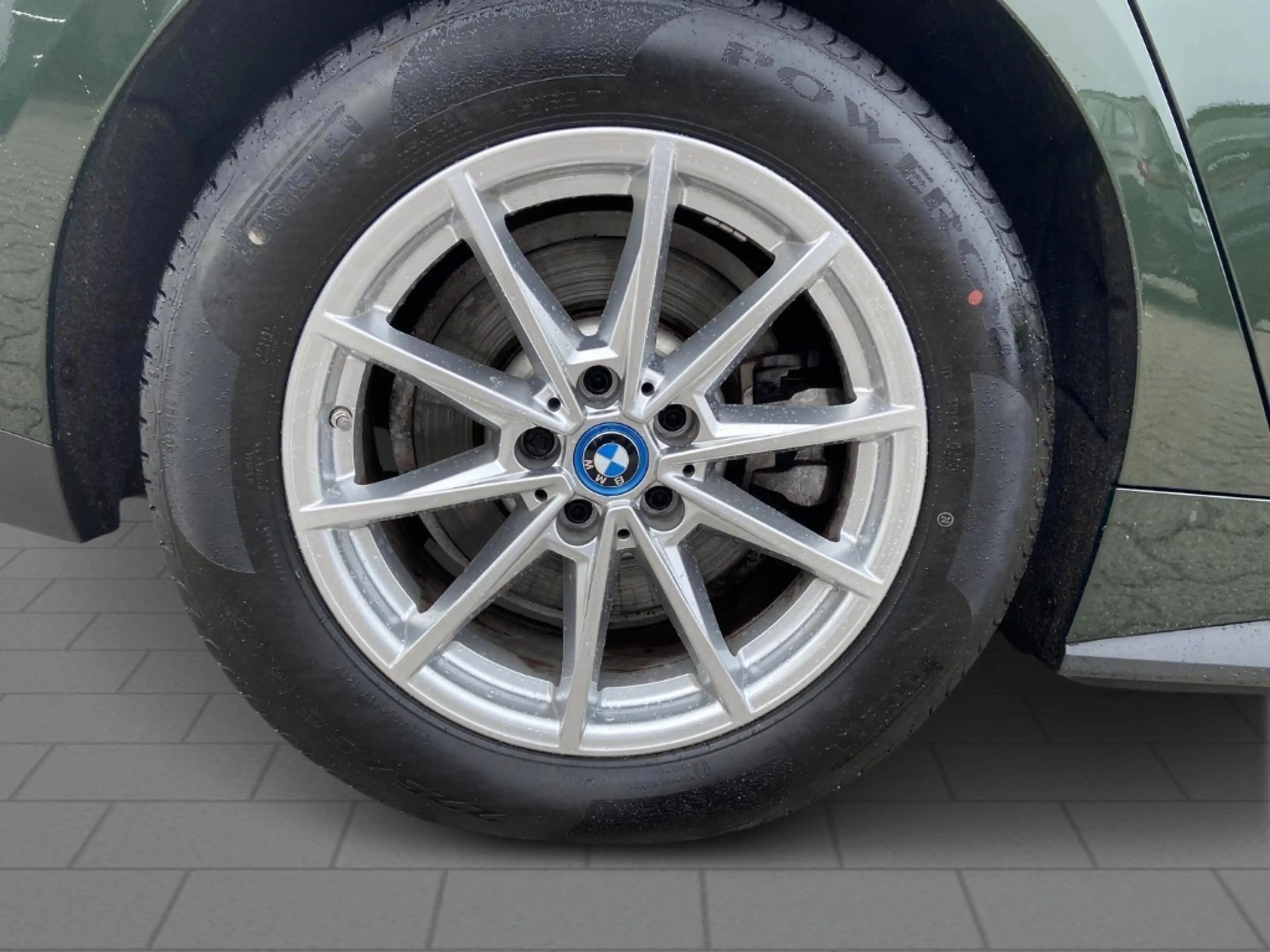 BMW i4 eDrive40 Gran Coupe HUD AHK-klappbar Navi Digitale — photo 6