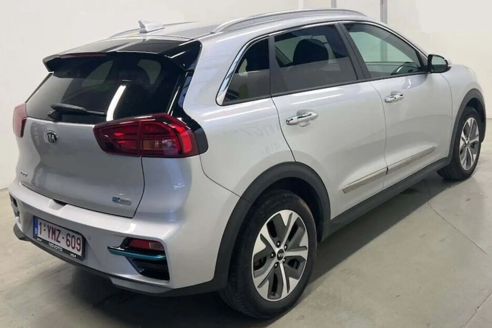 Kia e-Niro Niro E Niro More 64kWh, 204PK Argent - 1