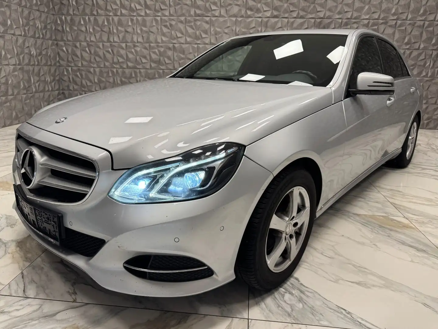 Mercedes-Benz E 250 CDI Avantgarde*Voll Fahrbereit*VOLLLLL Silber - 2