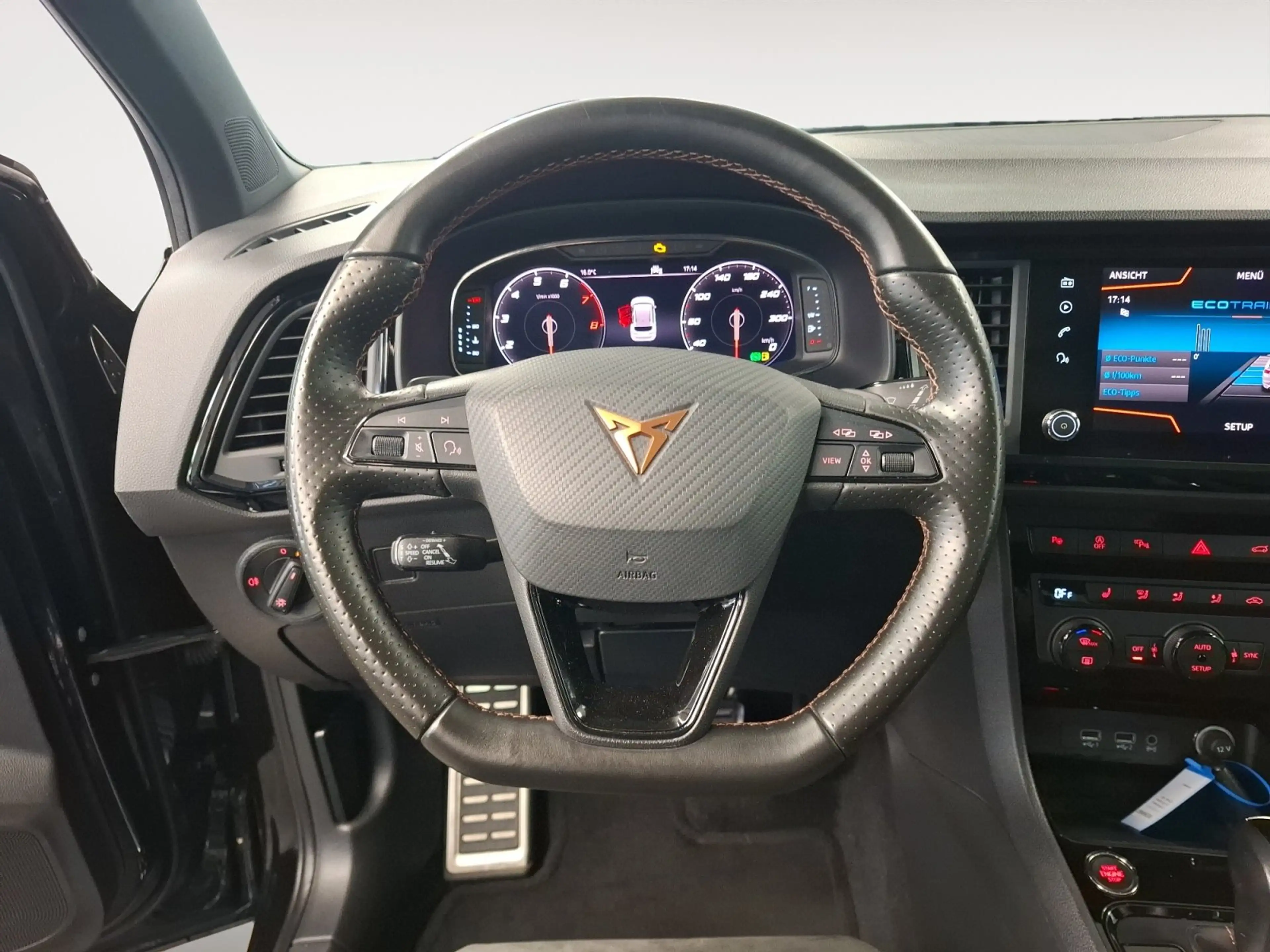 CUPRA Ateca 2,0 TSI 4Drive ABT 360° RFK ACC AHK Pano — photo 11