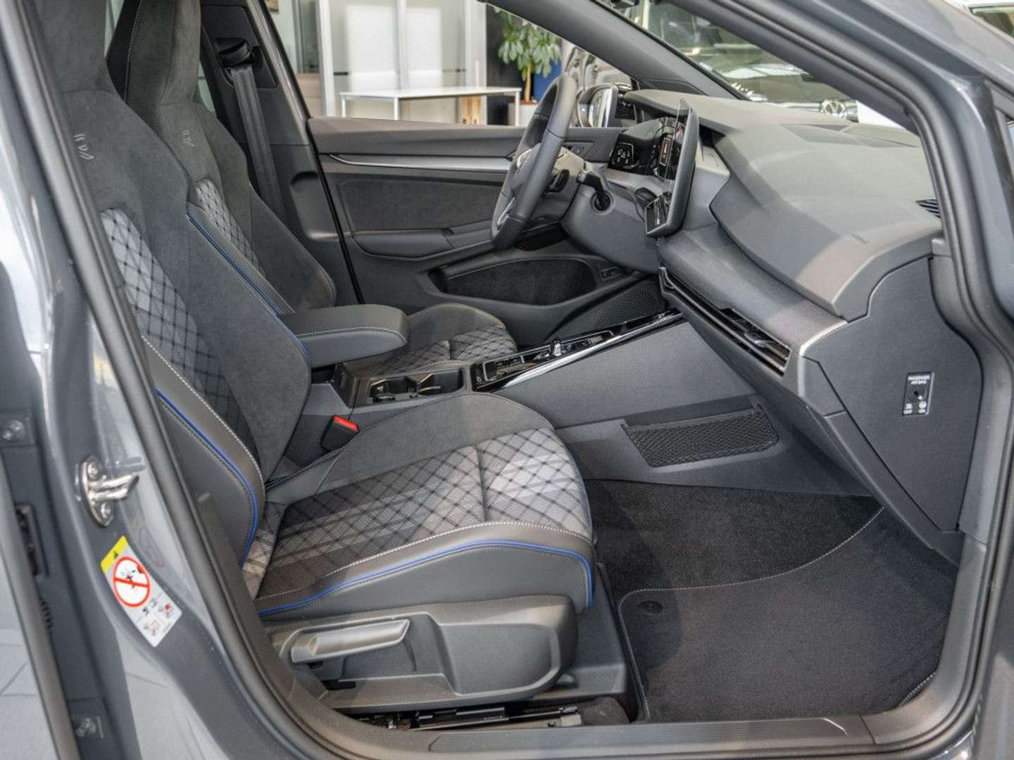 Volkswagen Golf ETSI R-Line -  - Joinsteer - #4