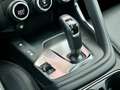 Jaguar E-Pace 2.0 T AWD SE Full Options Etat Neuf Navi Pano Cuir Grijs - thumbnail 12