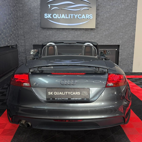 Audi TT 2.0 TDI quattro — photo 12
