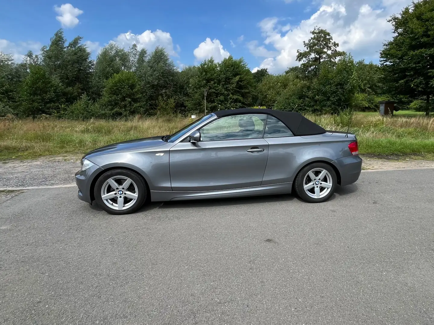 BMW 120 120d Cabrio Grau - 2