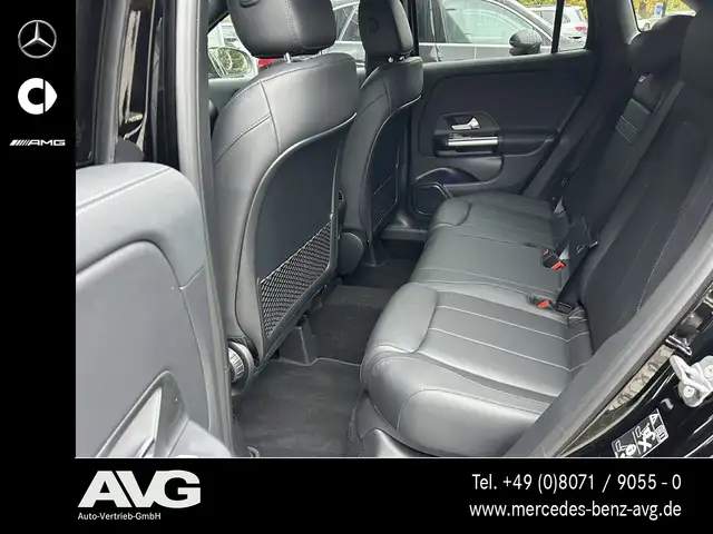 Mercedes-Benz GLA view 15
