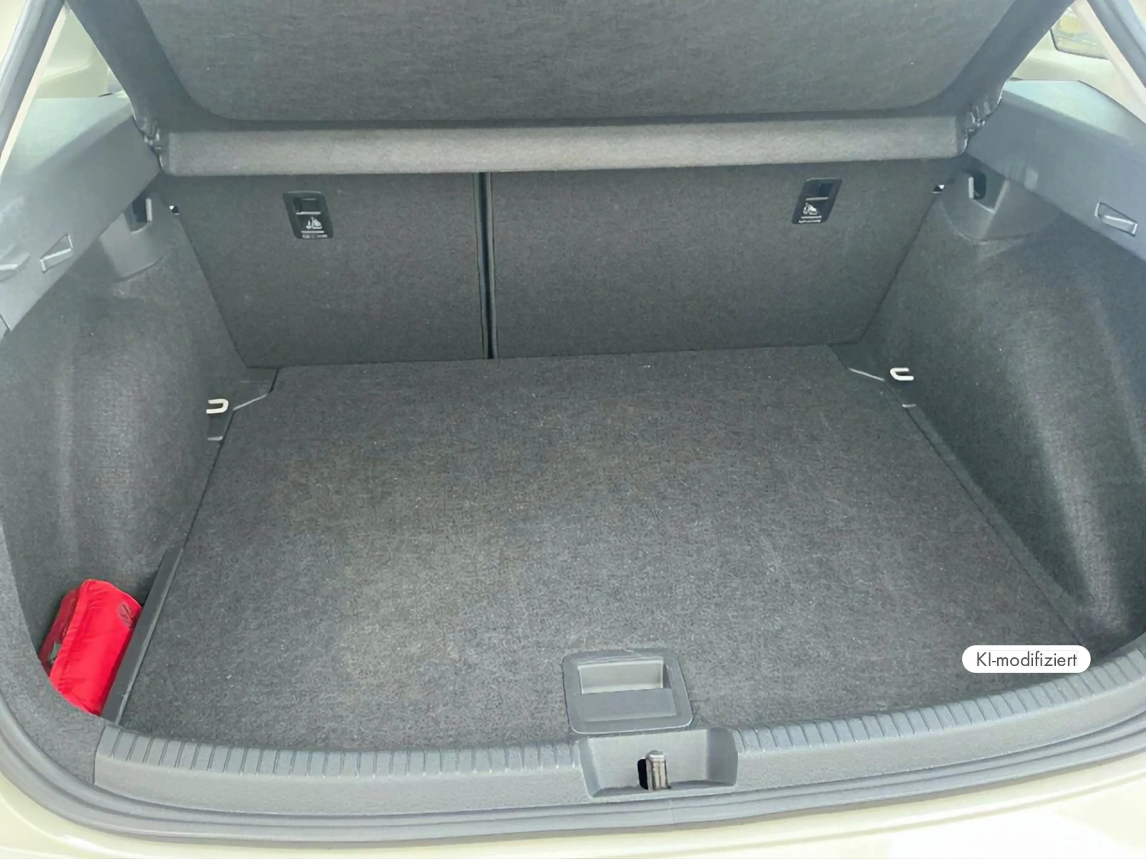 Volkswagen Taigo Style 1,5 TSI DSG | 18" in Adamantiumsilbe — photo 15