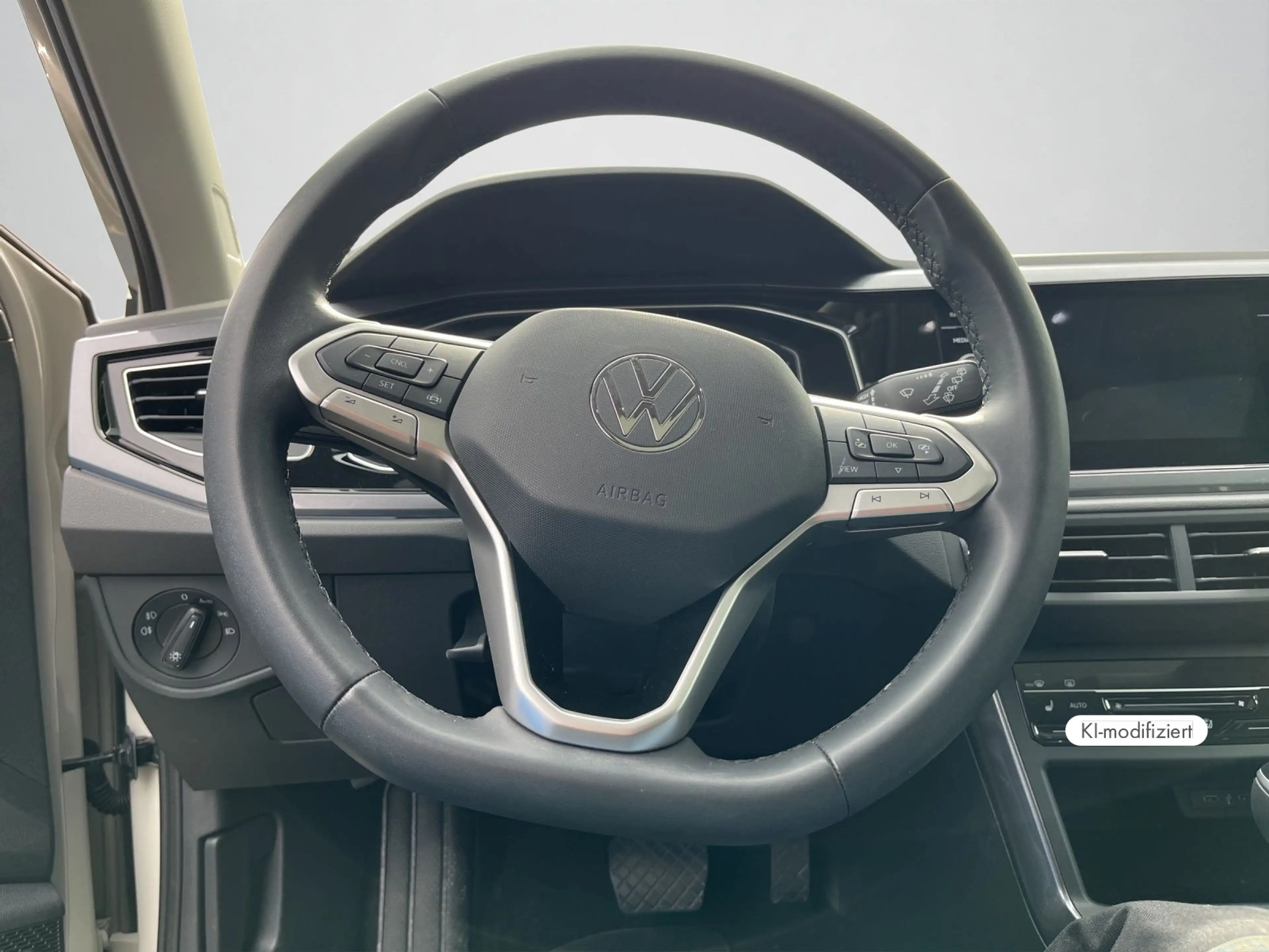 Volkswagen Taigo Style 1,5 TSI DSG | 18" in Adamantiumsilbe — photo 9