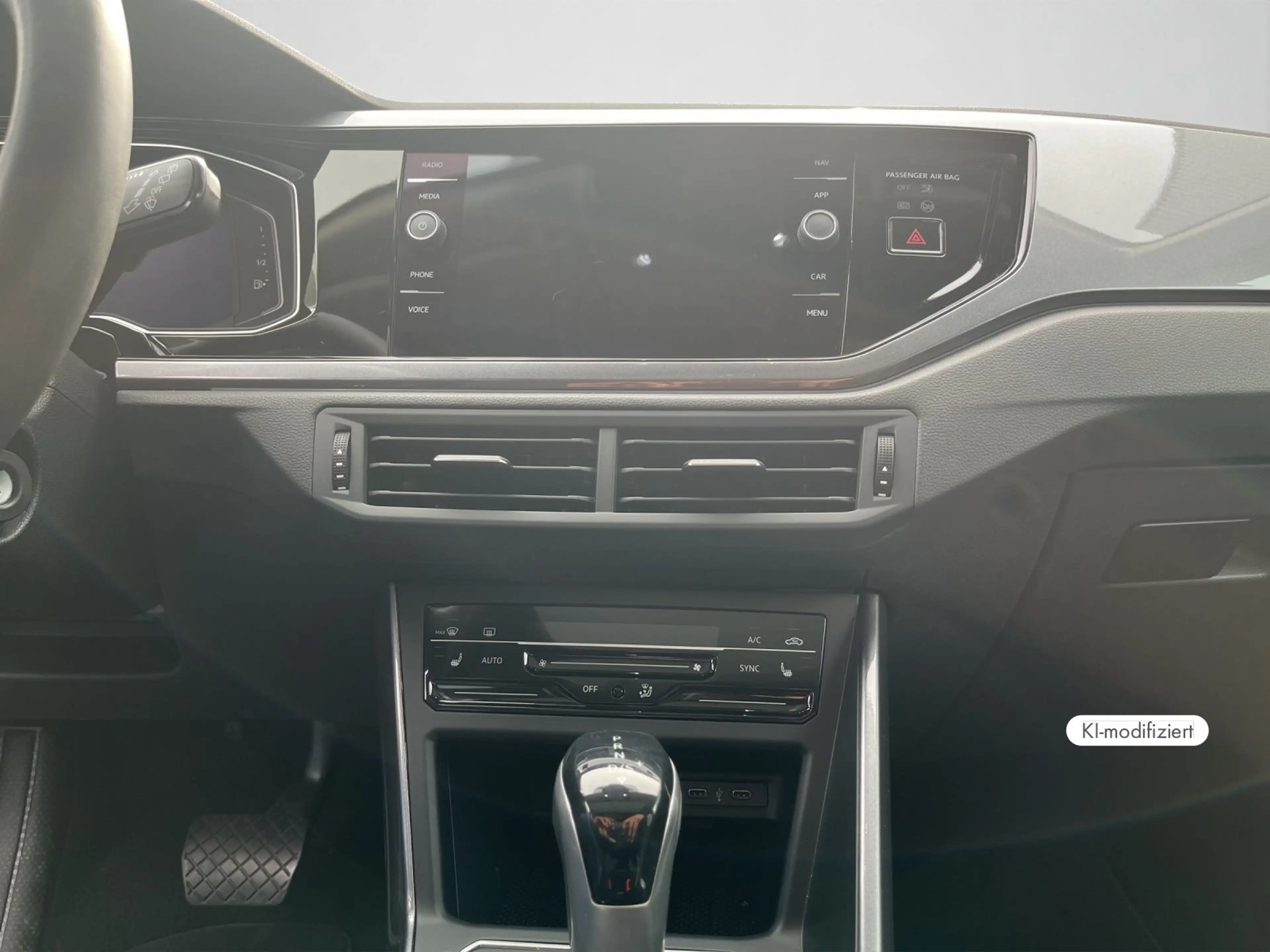 Volkswagen Taigo Style 1,5 TSI DSG | 18" in Adamantiumsilbe — photo 11