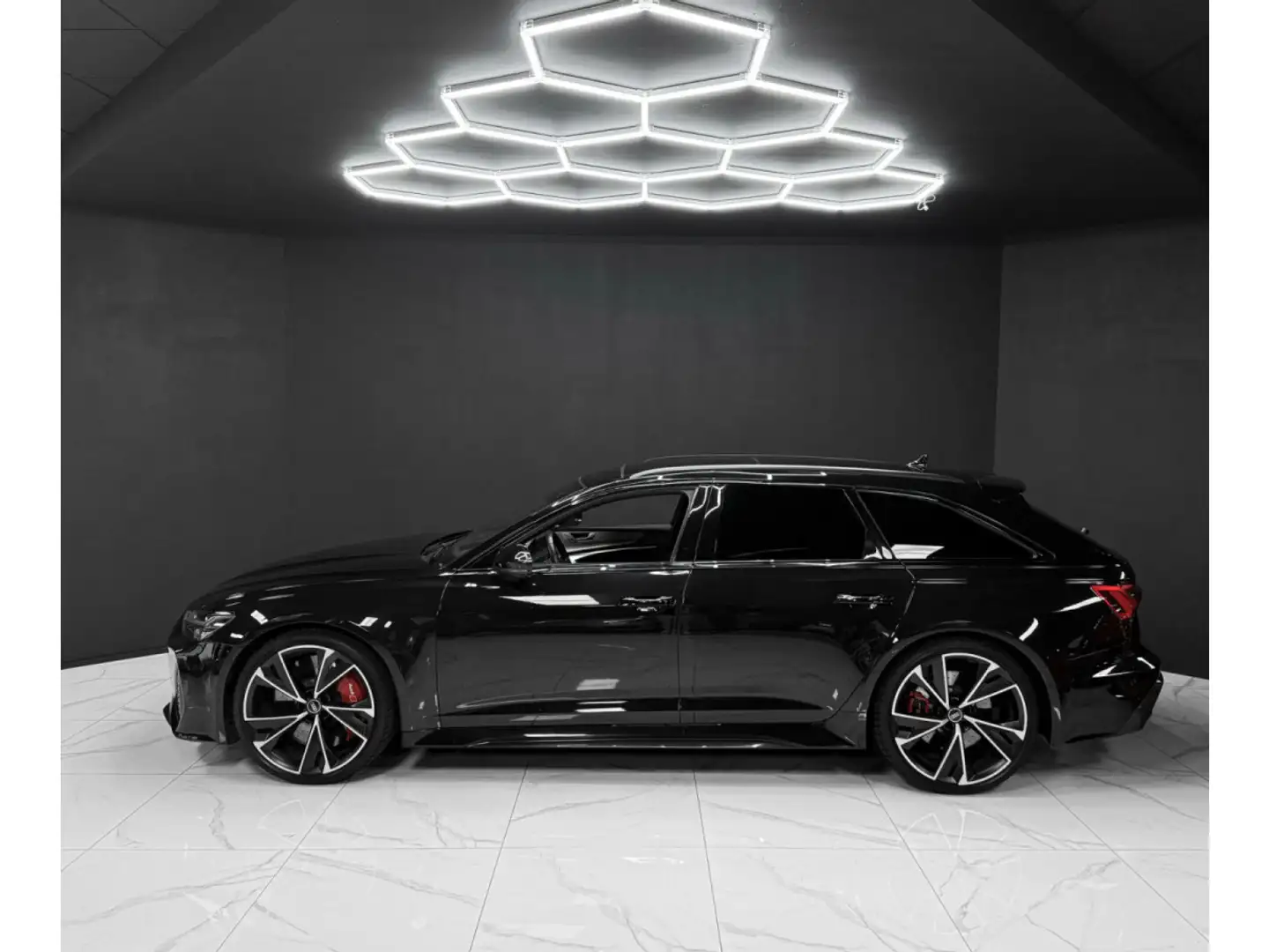 Audi RS6 Avant 4.0 TFSI - carbon - full Noir - 2