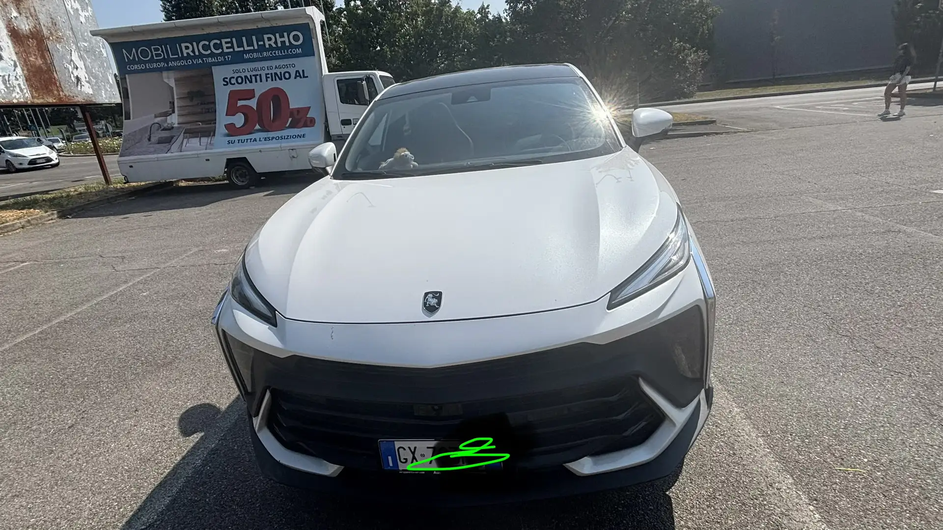 Forthing T5 Evo Friday HEV 1.5 auto - 1