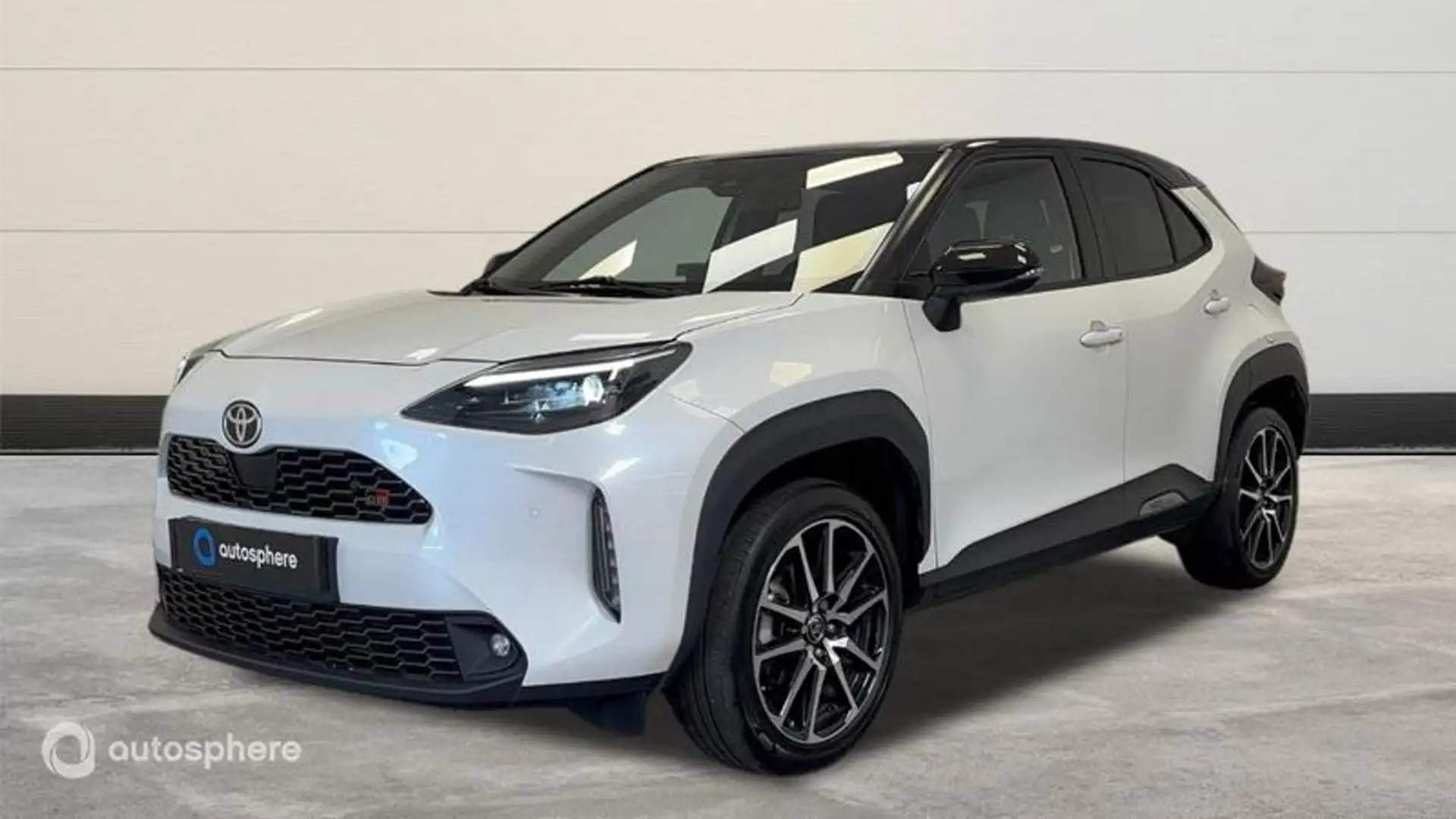 Toyota Yaris Cross 116h GR Sport MY22 - 1