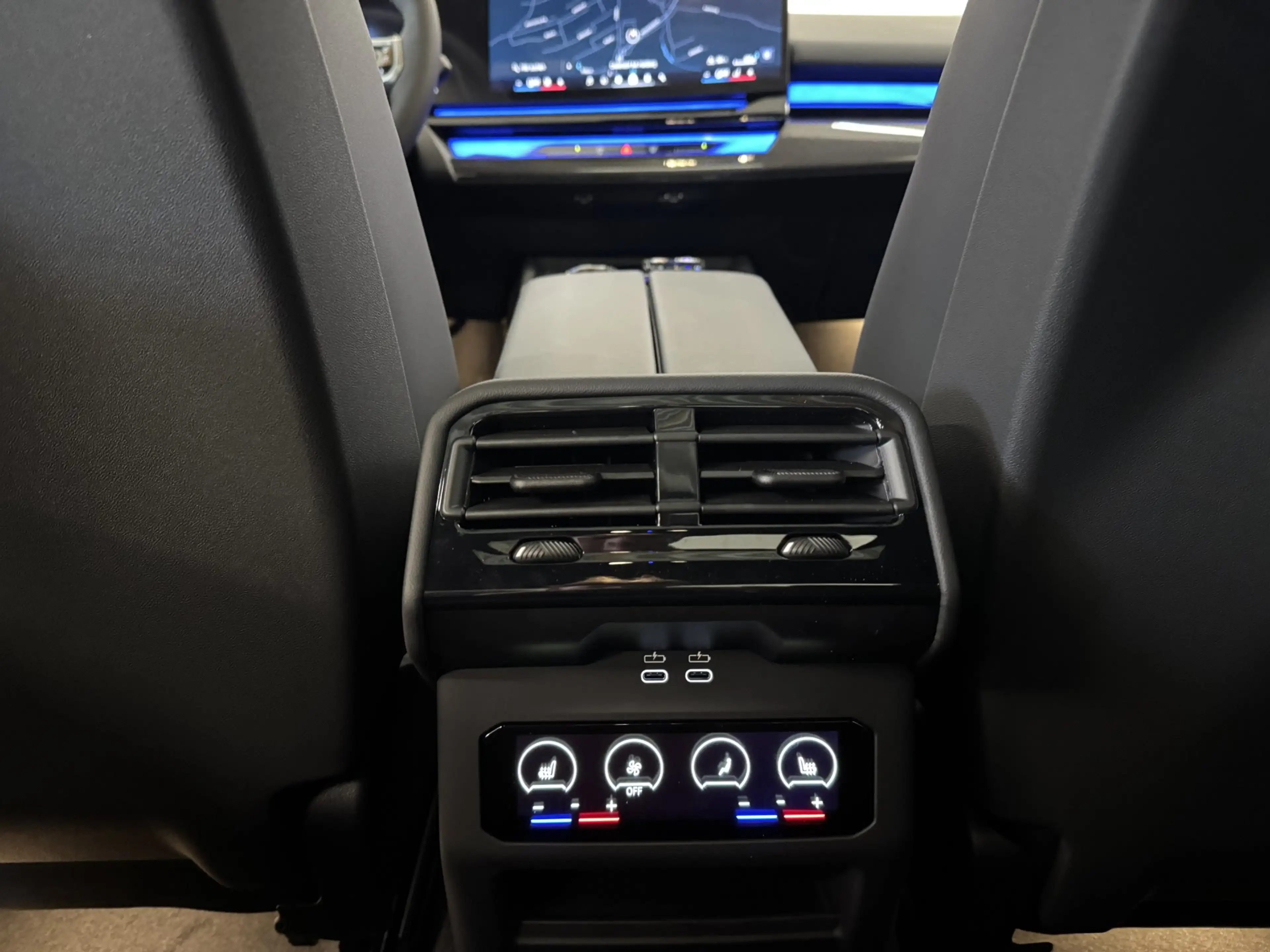 BMW 550 e xDrive *M-Sportpaket PRO / 3,99% Fixzins* — photo 21