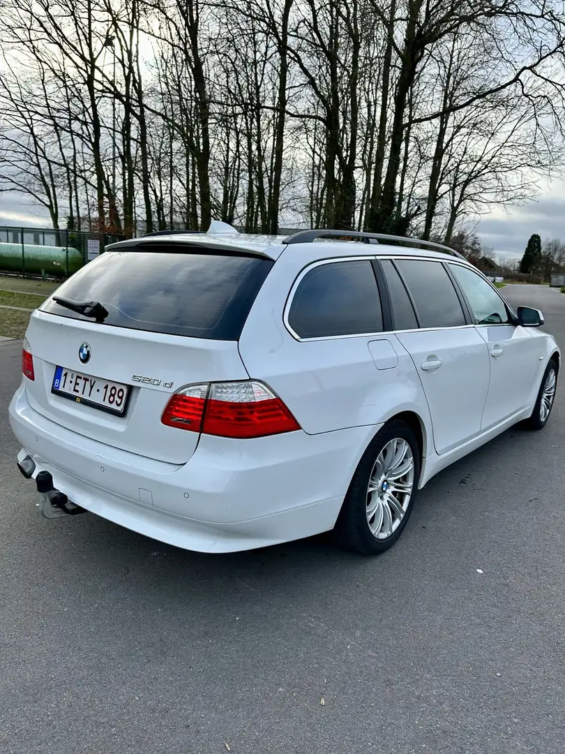 BMW 520 520d Touring Blanc - 2