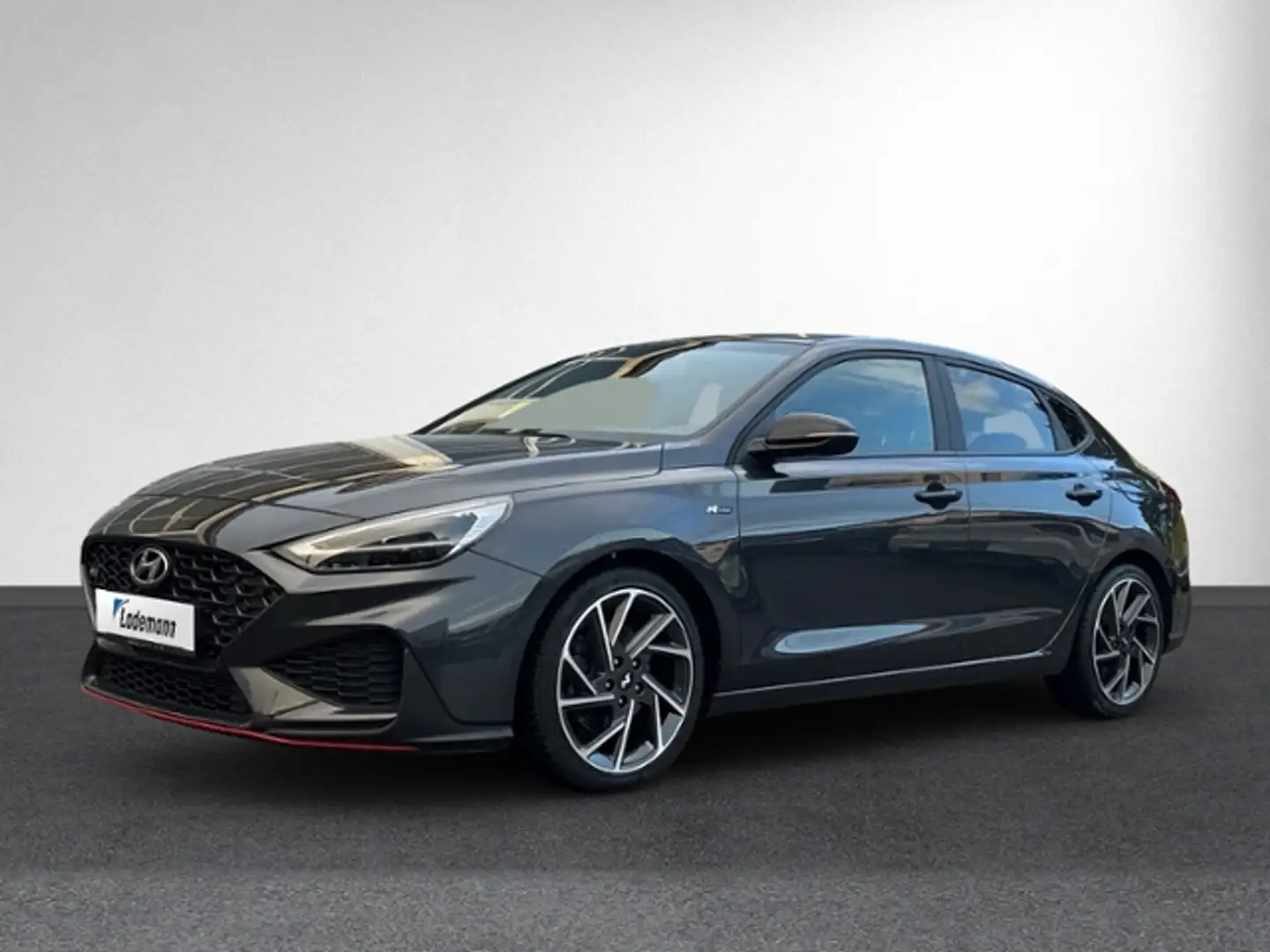 Hyundai i30 Fastback 1.5 T-GDI Prime Mild-Hybrid LED+RFK Grau - 2
